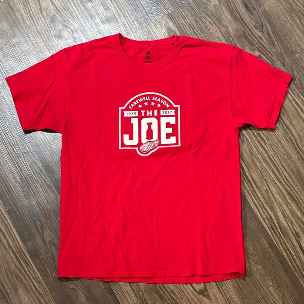 Detrioit Red Wings Joe Louis Arena tee